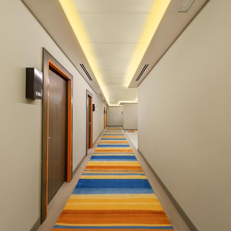 Citymax Hotel Al Barsha Дубай Экстерьер фото
